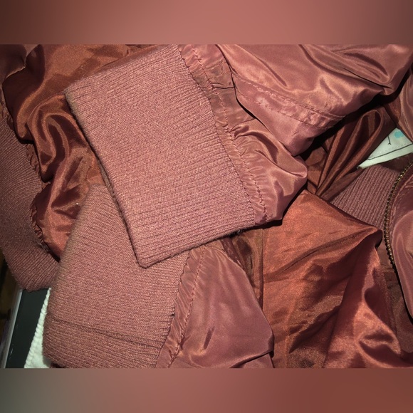 Bomber Jacket - Picture 7 of 9